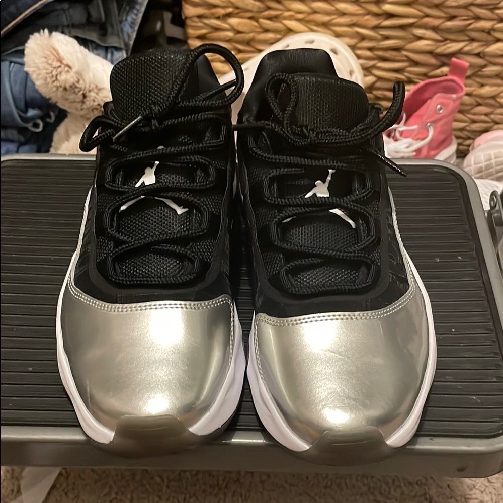 Women’s Jordan’s shoes